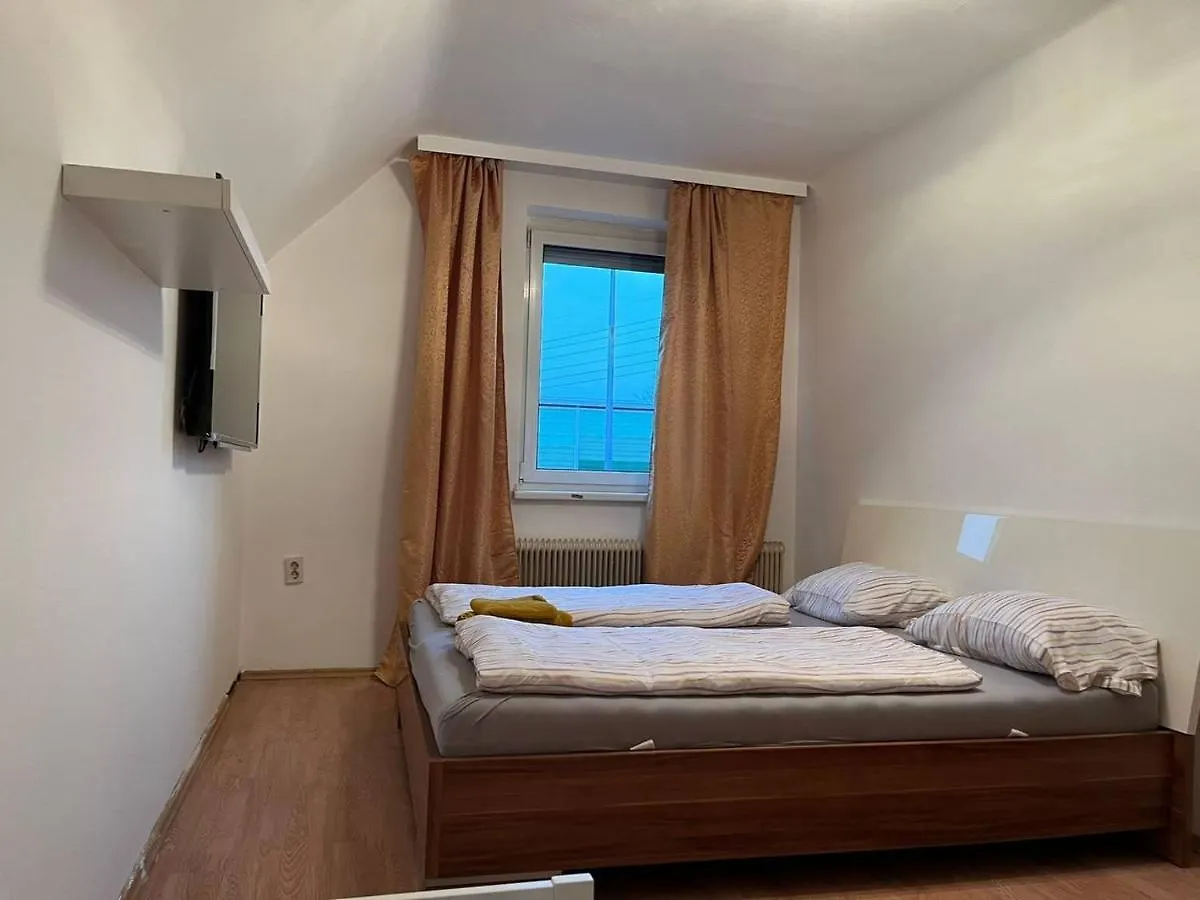 Economic Quadruple Room Sw Vienna 0*,  Austria